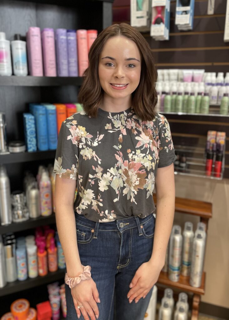 alana-brown-cosmetologist-head-spa-technician-the-boulevard-farmington-mo
