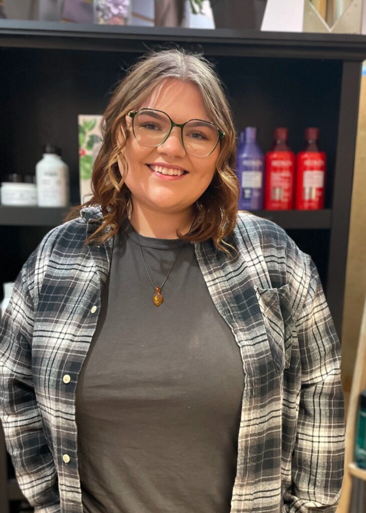 kameryn-ragan-nail-technician-cosmetologist-the-boulevard-farmington-mo