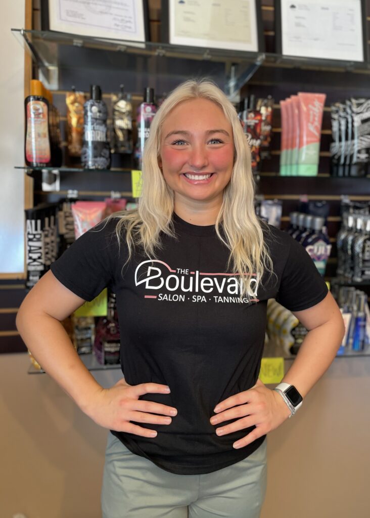 morgan-cooper-tanning-consultant-the-boulevard-farmington-mo